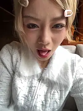 Snapshot of Asia-Melody chatting on 02-01-26, 03:49 Asia-Melody online show from 02-01-26, 03:49