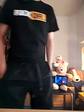 Dennis 2024 online show from 01-11-25, 06:01