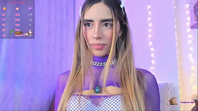 Snapshot of StormiRusso chatting on 11-12-25, 01:39 StormiRusso online show from 11-12-25, 01:39