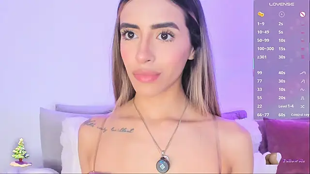 Snapshot of StormiRusso chatting on 12-14-25, 12:27 StormiRusso online show from 12-14-25, 12:27