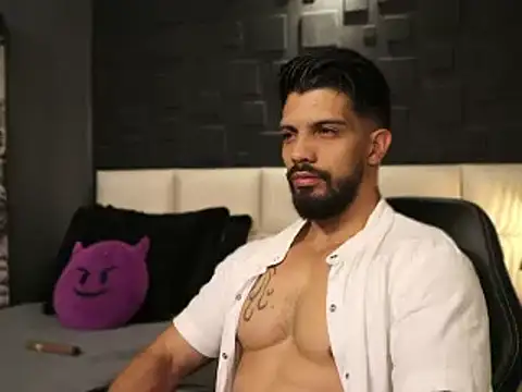 Snapshot of DannSaenz chatting on 02-20-25, 10:26 DannSaenz online show from 02-20-25, 10:26