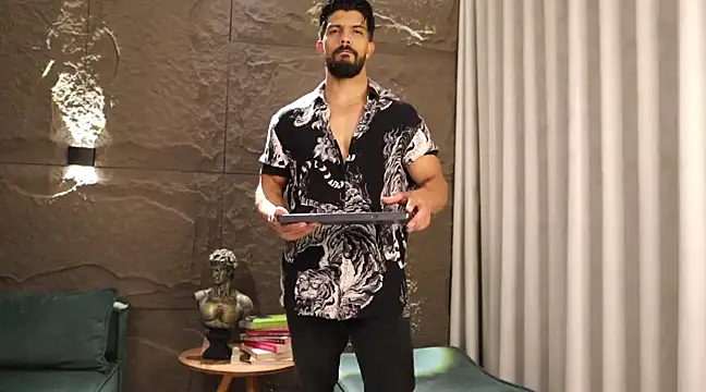 Snapshot of DannSaenz chatting on 03-04-25, 09:00 DannSaenz online show from 03-04-25, 09:00