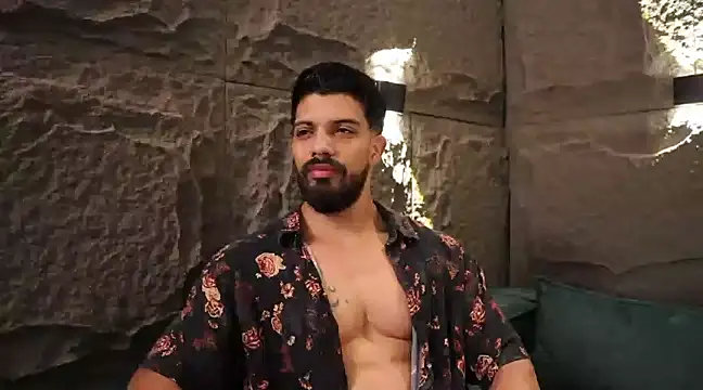 Snapshot of DannSaenz chatting on 03-06-25, 11:03 DannSaenz online show from 03-06-25, 11:03