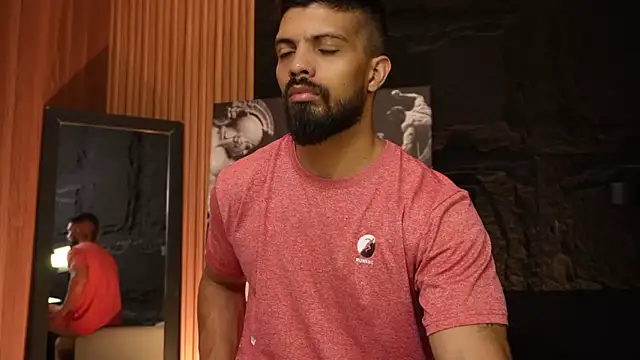 Snapshot of DannSaenz chatting on 09-27-25, 02:22 DannSaenz online show from 09-27-25, 02:22