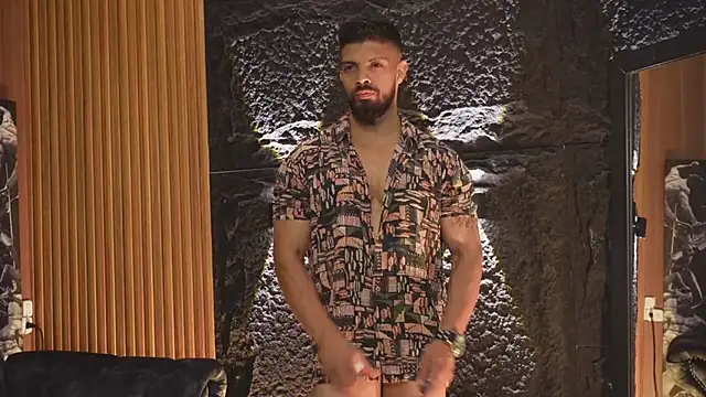 Snapshot of DannSaenz chatting on 10-16-25, 11:33 DannSaenz online show from 10-16-25, 11:33