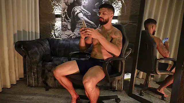 Snapshot of DannSaenz chatting on 02-13-26, 01:56 DannSaenz online show from 02-13-26, 01:56