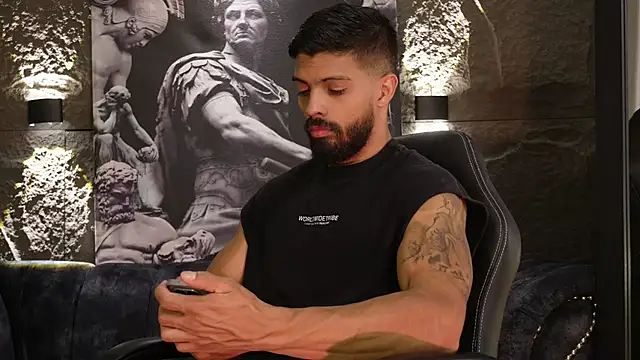 Snapshot of DannSaenz chatting on 02-15-26, 04:36 DannSaenz online show from 02-15-26, 04:36