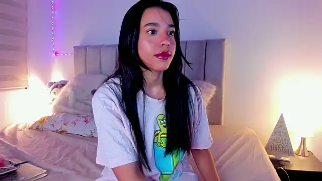 Snapshot of DanielaSaenz0 chatting on 12-22-24, 04:50 DanielaSaenz0 online show from 12-22-24, 04:50