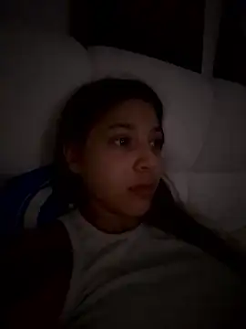 Snapshot of DanielaSaenz0 chatting on 01-12-26, 01:22 DanielaSaenz0 online show from 01-12-26, 01:22