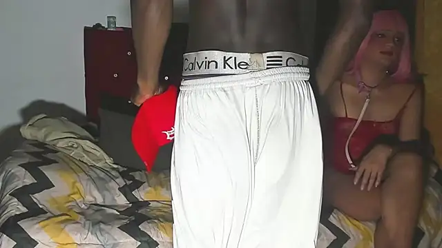 Snapshot of blackWhite_hot chatting on 09-17-25, 11:01 blackWhite hot online show from 09-17-25, 11:01