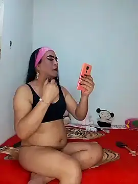 Snapshot of Natasha_Hart chatting on 12-22-25, 01:24 Natasha Hart online show from 12-22-25, 01:24