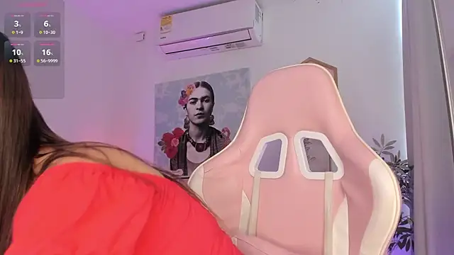 Snapshot of aleja_rythm chatting on 03-08-25, 06:58 aleja rythm online show from 03-08-25, 06:58