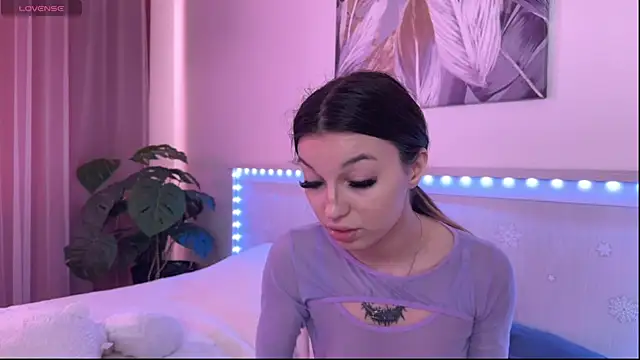 Snapshot of Veronica_leal chatting on 05-24-26, 10:31 Veronica leal online show from 05-24-26, 10:31