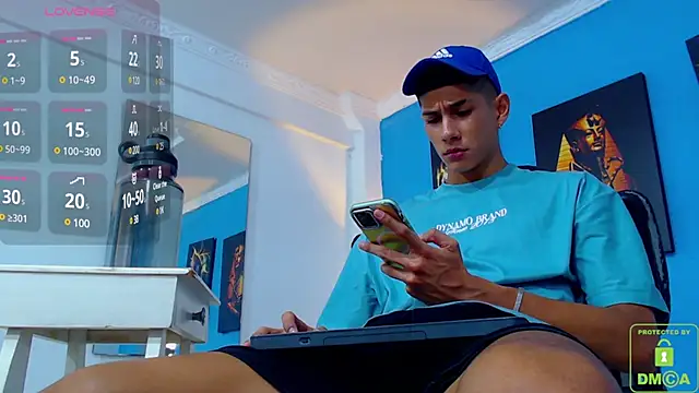 Snapshot of Valerio_20 chatting on 01-09-25, 08:11 Valerio 20 online show from 01-09-25, 08:11