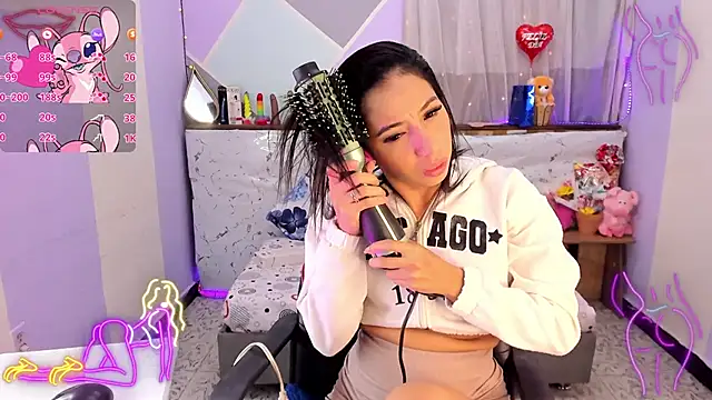 Snapshot of Lina10 chatting on 10-03-25, 07:55 Lina10 online show from 10-03-25, 07:55