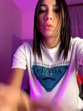 Snapshot of Lina10 chatting on 10-25-25, 08:47 Lina10 online show from 10-25-25, 08:47