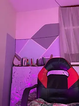 Snapshot of Lina10 chatting on 11-05-25, 09:04 Lina10 online show from 11-05-25, 09:04