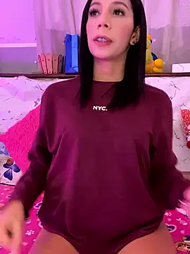 Snapshot of Lina10 chatting on 01-12-26, 06:13 Lina10 online show from 01-12-26, 06:13