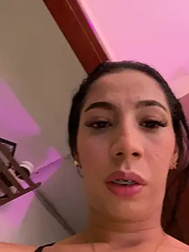 Snapshot of Lina10 chatting on 02-28-26, 10:33 Lina10 online show from 02-28-26, 10:33