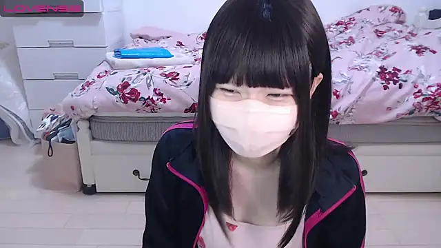 Snapshot of AMI___oO chatting on 09-13-25, 11:48 AMI   oO online show from 09-13-25, 11:48