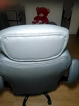 Snapshot of uniquechina69 chatting on 03-08-26, 09:51 uniquechina69 online show from 03-08-26, 09:51