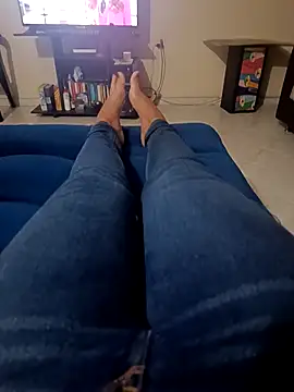 carlajames  online show from 03-25-26, 12:49