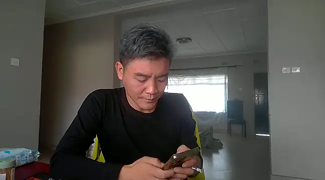 Snapshot of kisstoyousoon2024 chatting on 01-01-25, 08:24 kisstoyousoon2024 online show from 01-01-25, 08:24