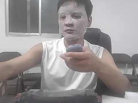 kisstoyousoon2024 online show from 12-03-25, 08:18