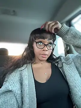 Snapshot of Blazerina chatting on 01-15-26, 10:35 Blazerina online show from 01-15-26, 10:35