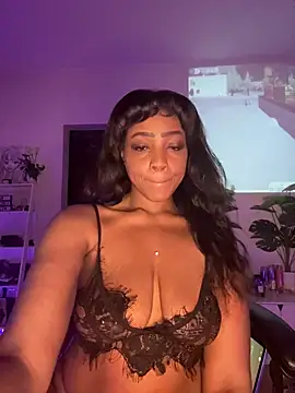 Snapshot of Blazerina chatting on 02-10-26, 04:05 Blazerina online show from 02-10-26, 04:05