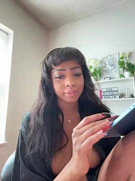 Snapshot of Blazerina chatting on 02-18-26, 05:31 Blazerina online show from 02-18-26, 05:31