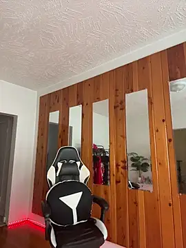 Snapshot of Blazerina chatting on 03-03-26, 04:35 Blazerina online show from 03-03-26, 04:35