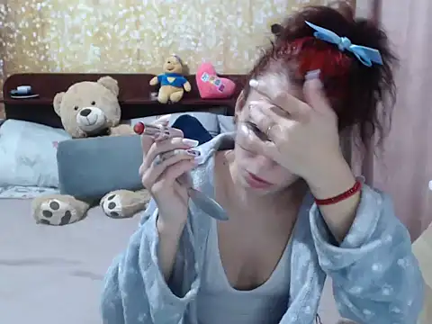 Snapshot of Emmatoo chatting on 02-20-25, 05:51 Emmatoo online show from 02-20-25, 05:51