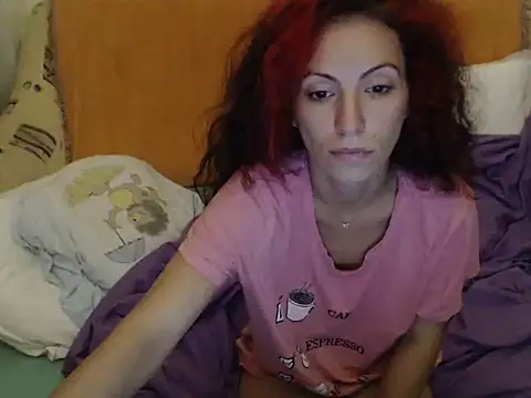 Snapshot of Emmatoo chatting on 09-12-25, 09:59 Emmatoo online show from 09-12-25, 09:59