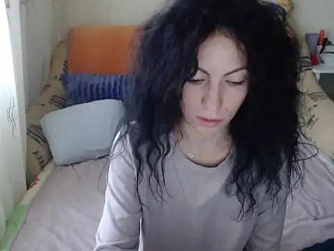 Snapshot of Emmatoo chatting on 11-27-25, 10:39 Emmatoo online show from 11-27-25, 10:39