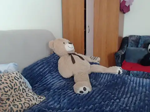 Snapshot of Emmatoo chatting on 02-03-26, 10:53 Emmatoo online show from 02-03-26, 10:53