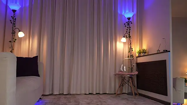 Snapshot of Amely_Young chatting on 05-14-26, 01:12 Amely Young online show from 05-14-26, 01:12