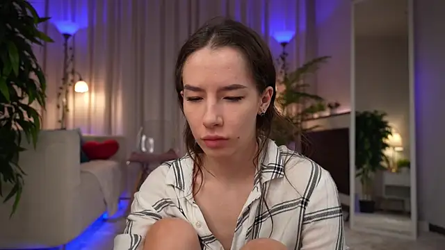 Amely Young online show from 06-20-26, 02:36
