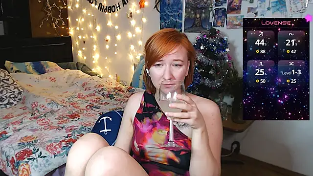 Snapshot of licentia__poetica chatting on 01-01-25, 05:11 licentia  poetica online show from 01-01-25, 05:11