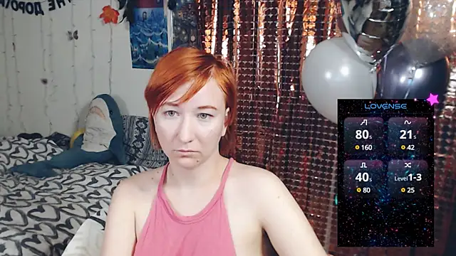 Snapshot of licentia__poetica chatting on 02-17-25, 02:53 licentia  poetica online show from 02-17-25, 02:53