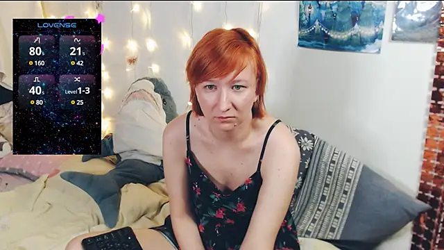 Snapshot of licentia__poetica chatting on 02-26-25, 07:38 licentia  poetica online show from 02-26-25, 07:38