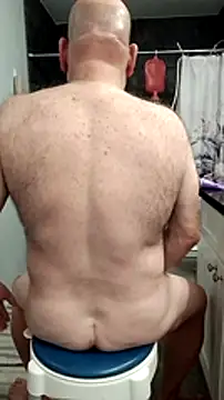 Snapshot of lou63ponce chatting on 01-19-25, 01:21 lou63ponce online show from 01-19-25, 01:21