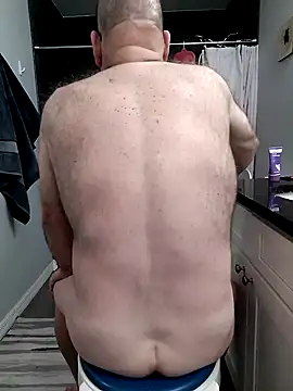 Snapshot of lou63ponce chatting on 01-25-25, 07:28 lou63ponce online show from 01-25-25, 07:28