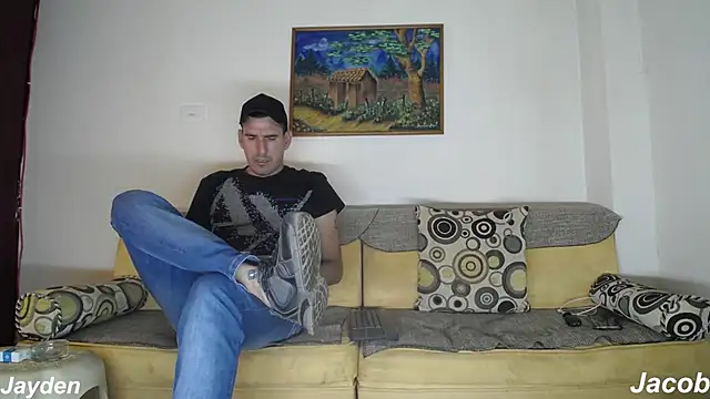 Snapshot of jayydenandjacob chatting on 06-27-26, 06:13 jayydenandjacob online show from 06-27-26, 06:13