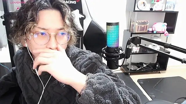 Shizukuu online show from 03-20-25, 12:22