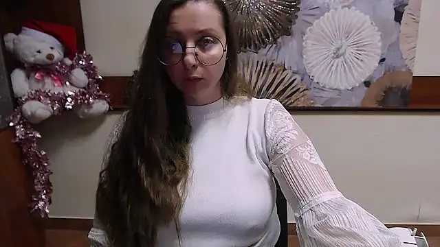 Snapshot of _Annabelle_Lee chatting on 12-19-24, 10:45 Annabelle Lee online show from 12-19-24, 10:45