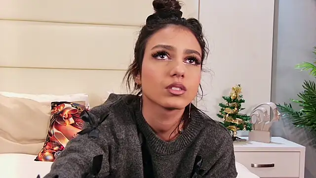 VanessaEllis online show from 12-26-24, 10:09