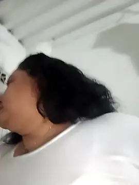 Snapshot of tetasgrandes_karol chatting on 12-14-25, 02:50 tetasgrandes karol online show from 12-14-25, 02:50