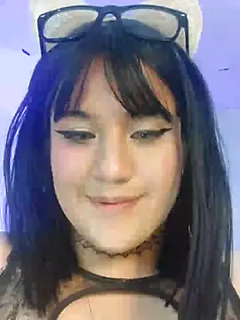 ItsNaiixa online show from 12-15-24, 12:18