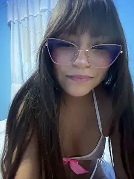 Snapshot of Lily_candy_X chatting on 03-20-25, 05:02 Lily candy X online show from 03-20-25, 05:02